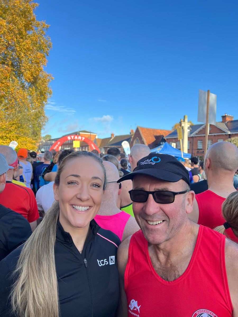 Amy and Rob Robertson together at the start line of a local run